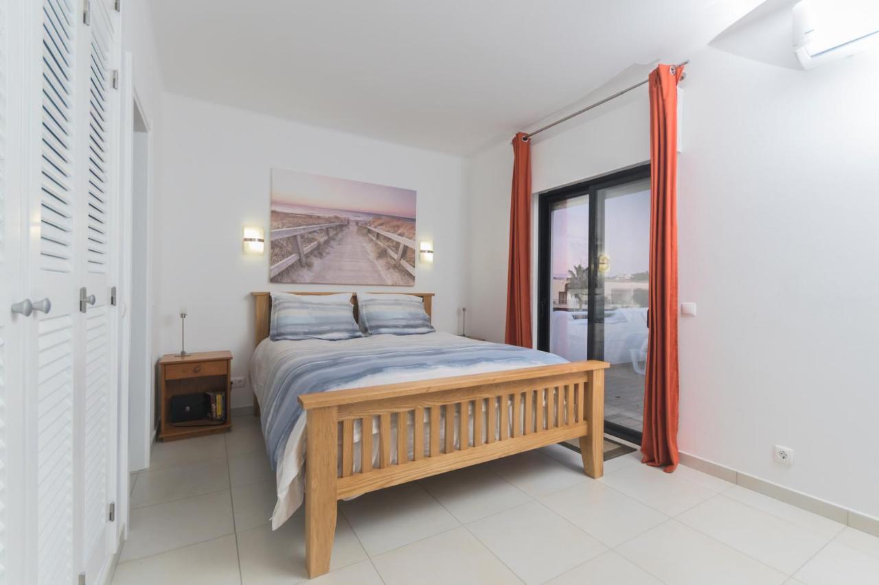 Superb Beach Townhouse At Vila Gaivota Resort Ferragudo Exterior photo